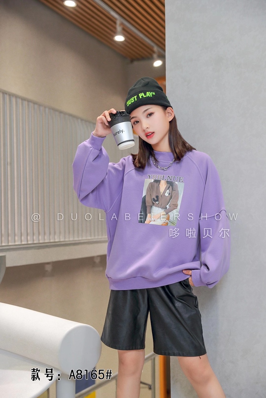Winter 2020 girls' Sweaters full figure