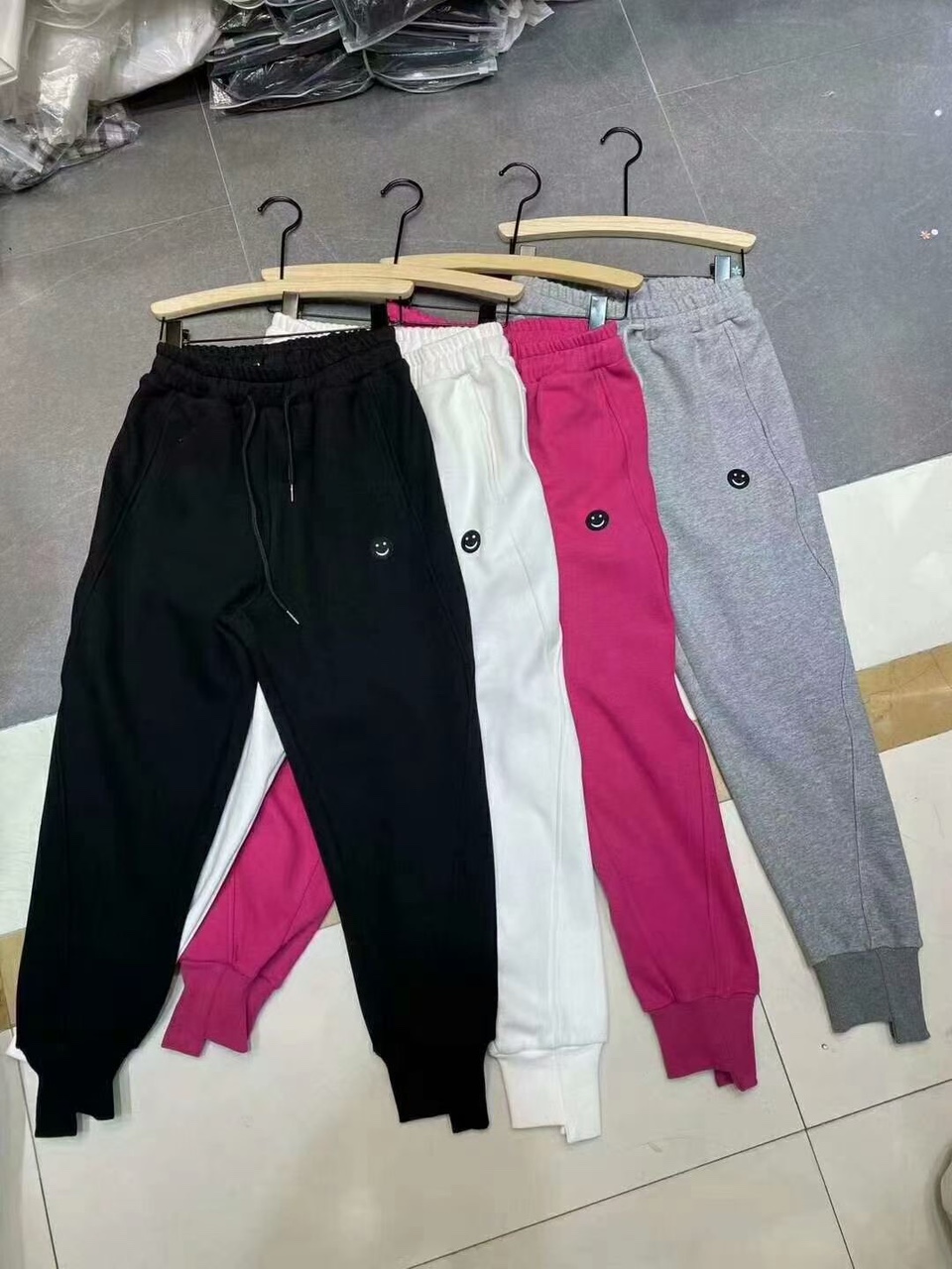 四色卫裤百搭休闲超舒服