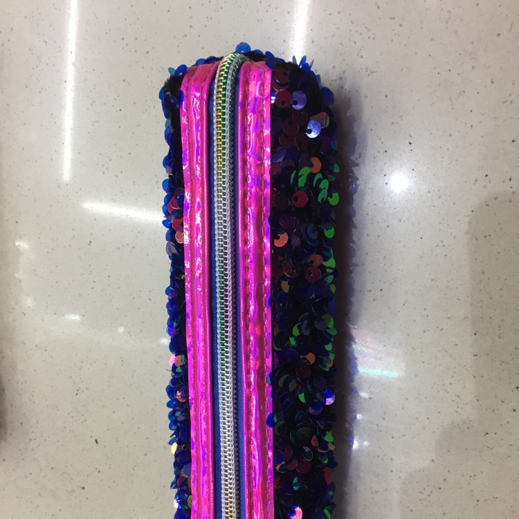 Octagonal glitter pencil case 10