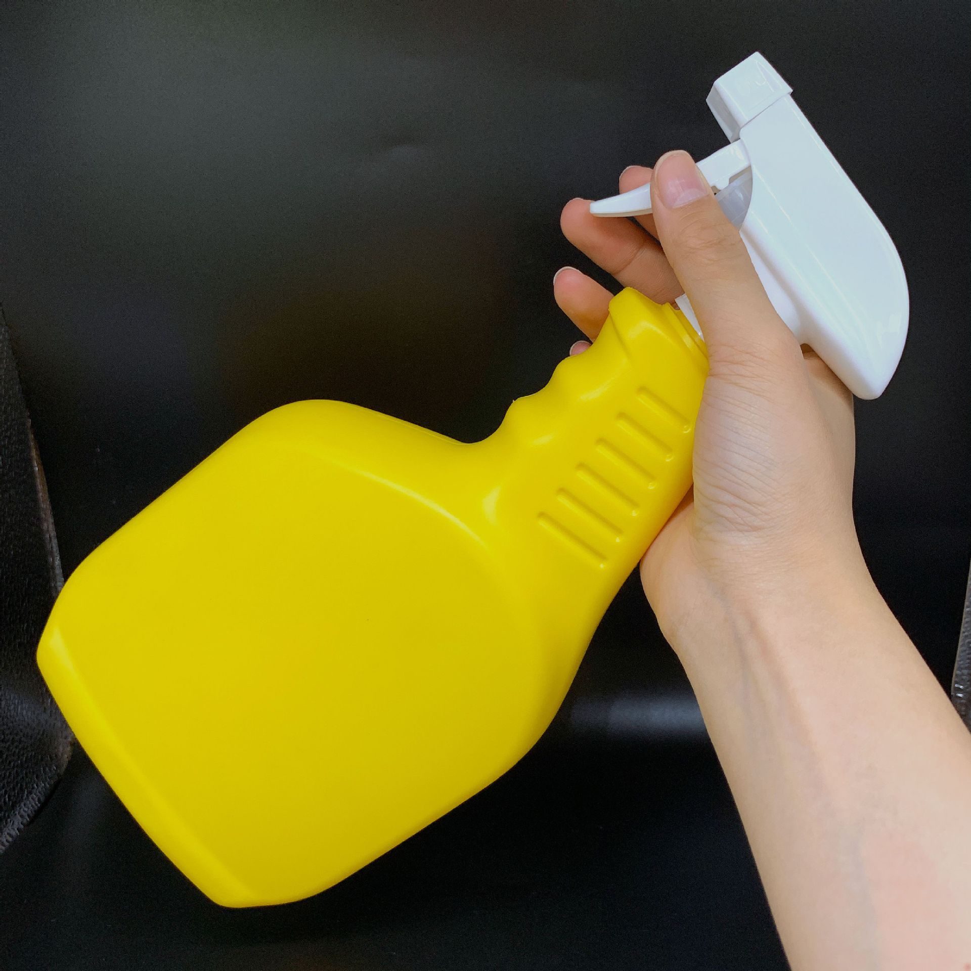 500ml厂家供应塑料喷雾瓶消毒液喷水壶塑料瓶喷壶灭虫剂喷瓶