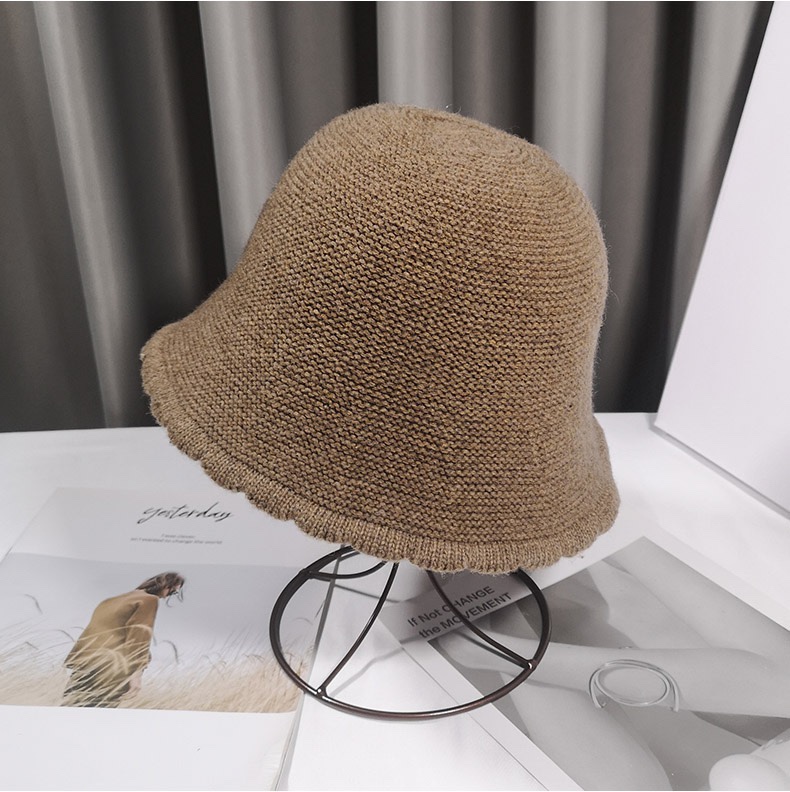 2020 sombrero de pescador mujer moda marca cara cara pequeña influencers versión coreana moda sombrero cubo negro cachemira punto sombrero versátil estilo de otoño de las mujeres Item Picture
