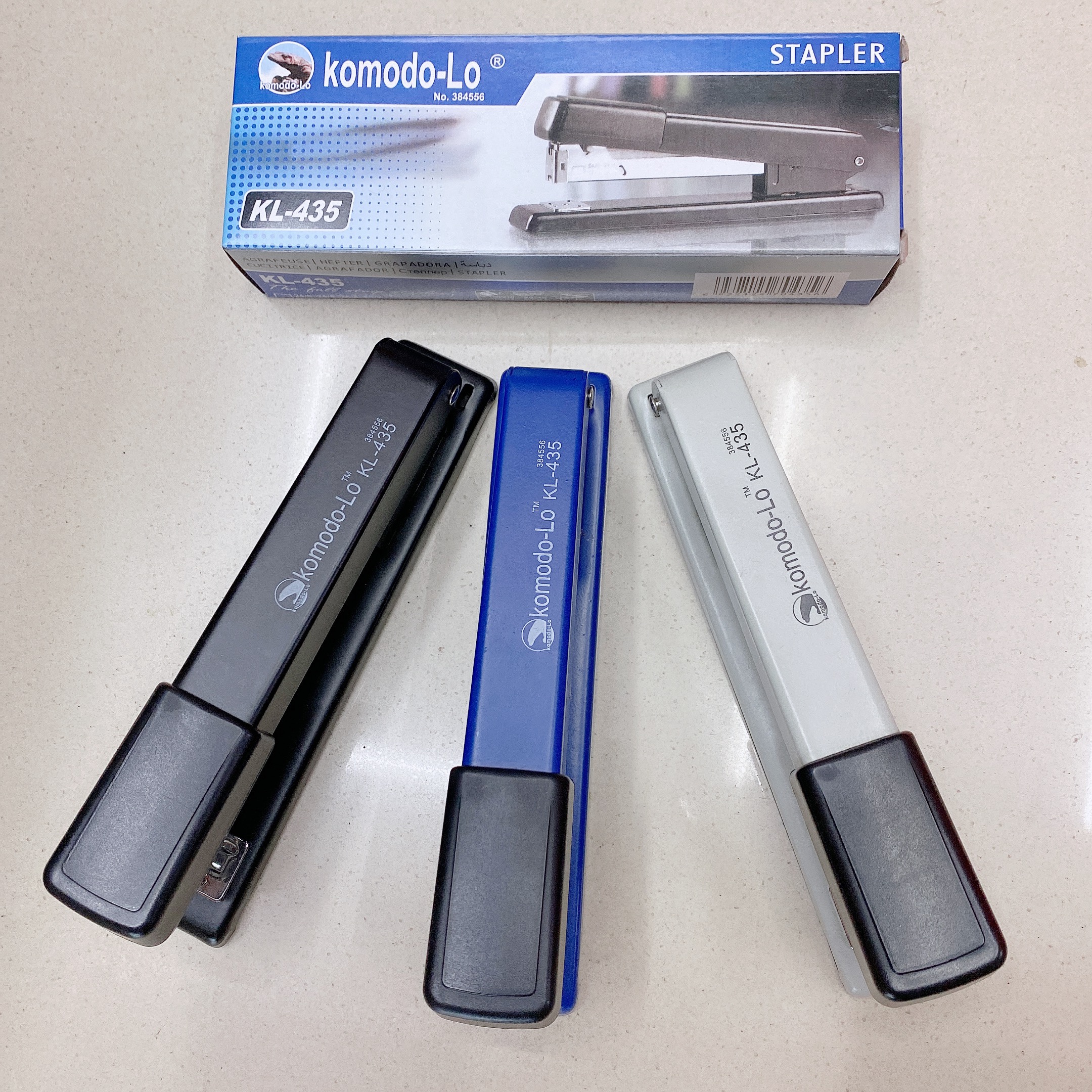 Factory direct sales stapler, student stapler, standard multi-functional office supplies, staples, labor-saving stapler, middle seam binding machine, KL-435 Application Scenario