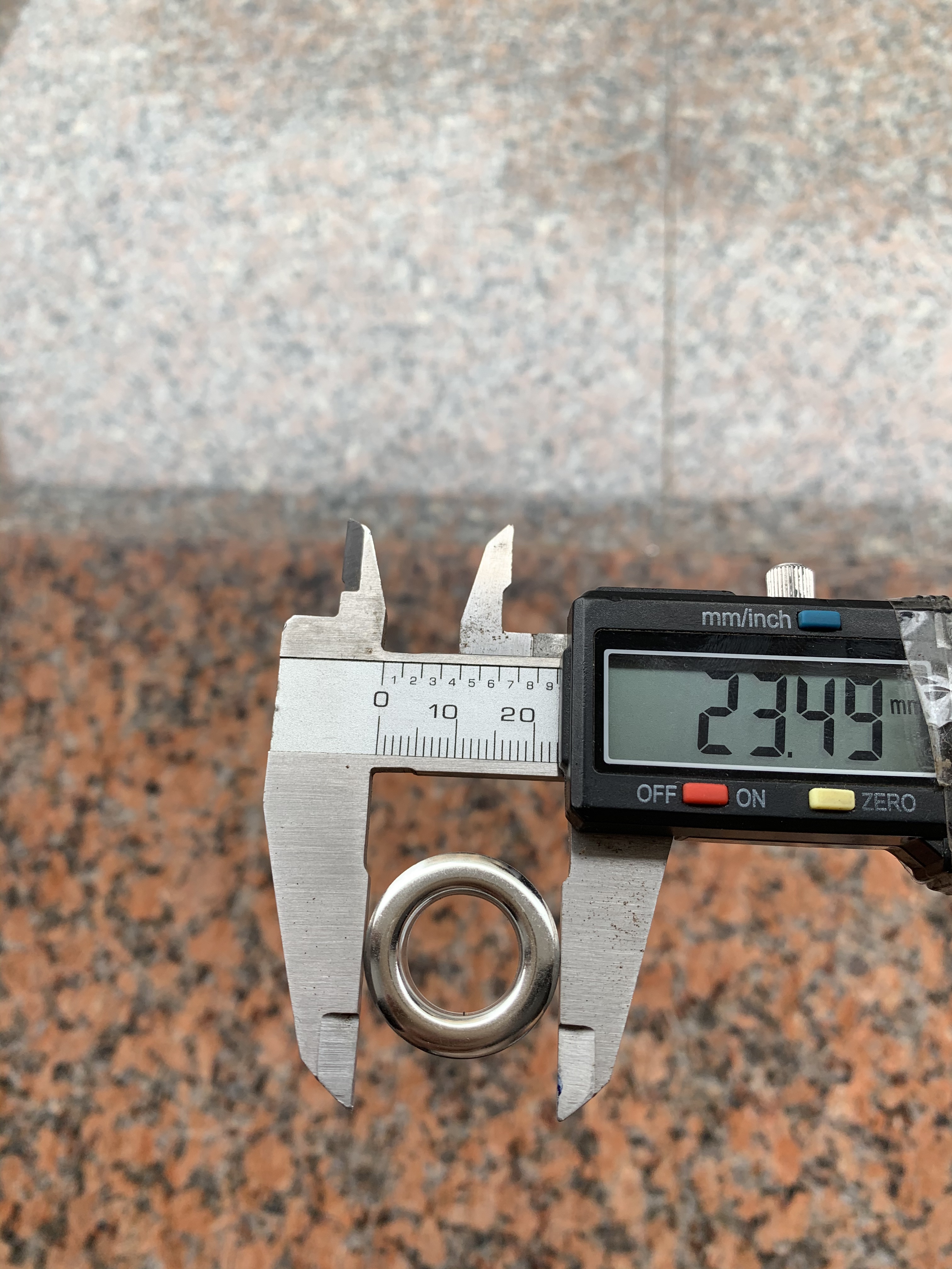 厂家直销50#到4000#气眼 鸡眼 铜铁铝 现货供应白底实物图