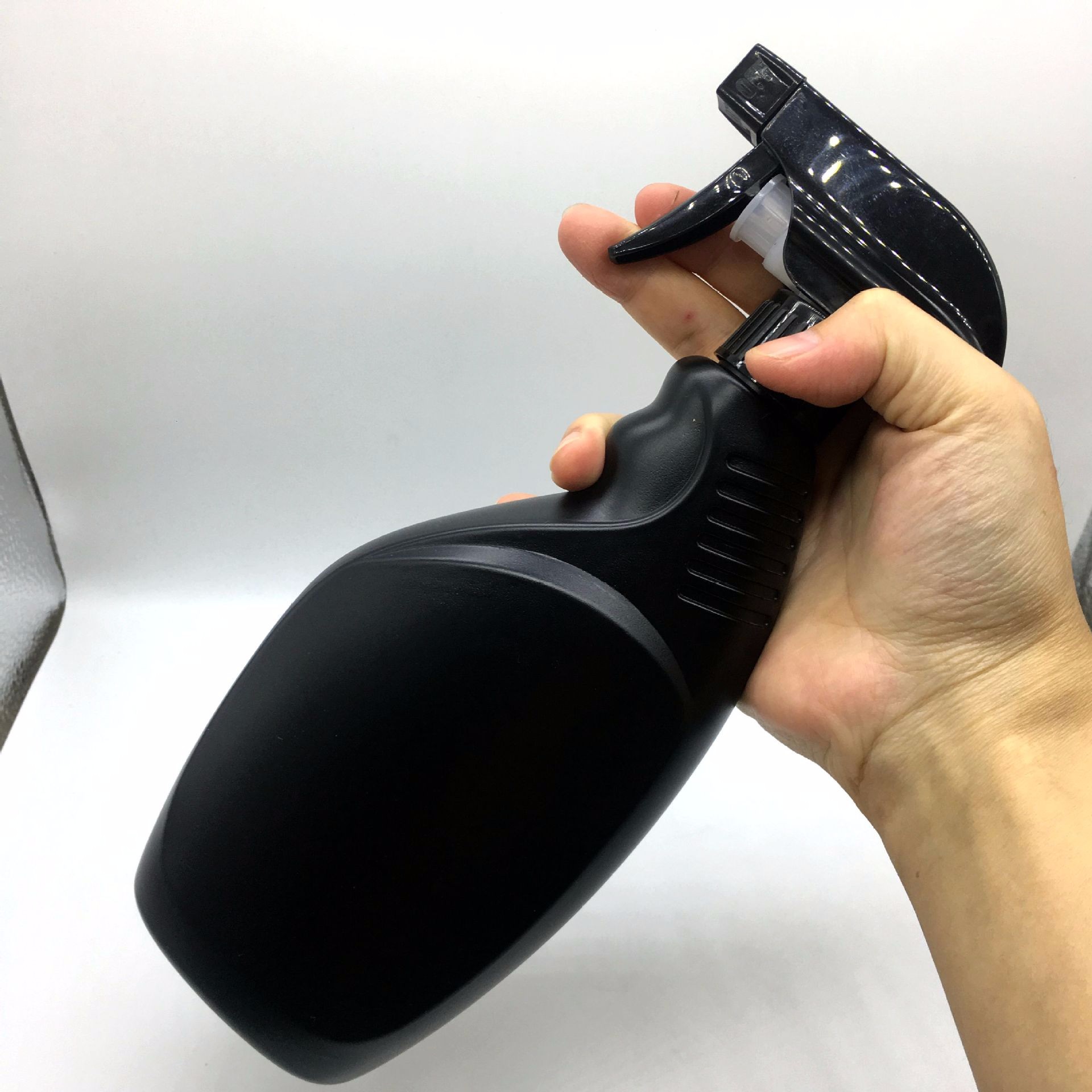 500ml扁喷壶清喷雾瓶塑料瓶杀虫剂瓶清洁瓶消毒液喷壶详情图3