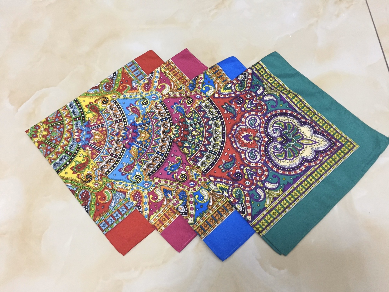 涤棉头巾宫廷花波西米亚风方巾