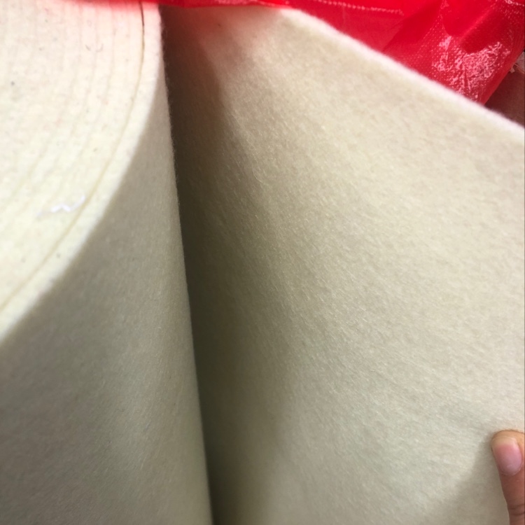 The felt fabric is off-white details Picture