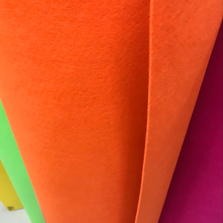 Felt cloth with a large layer of rehmannia