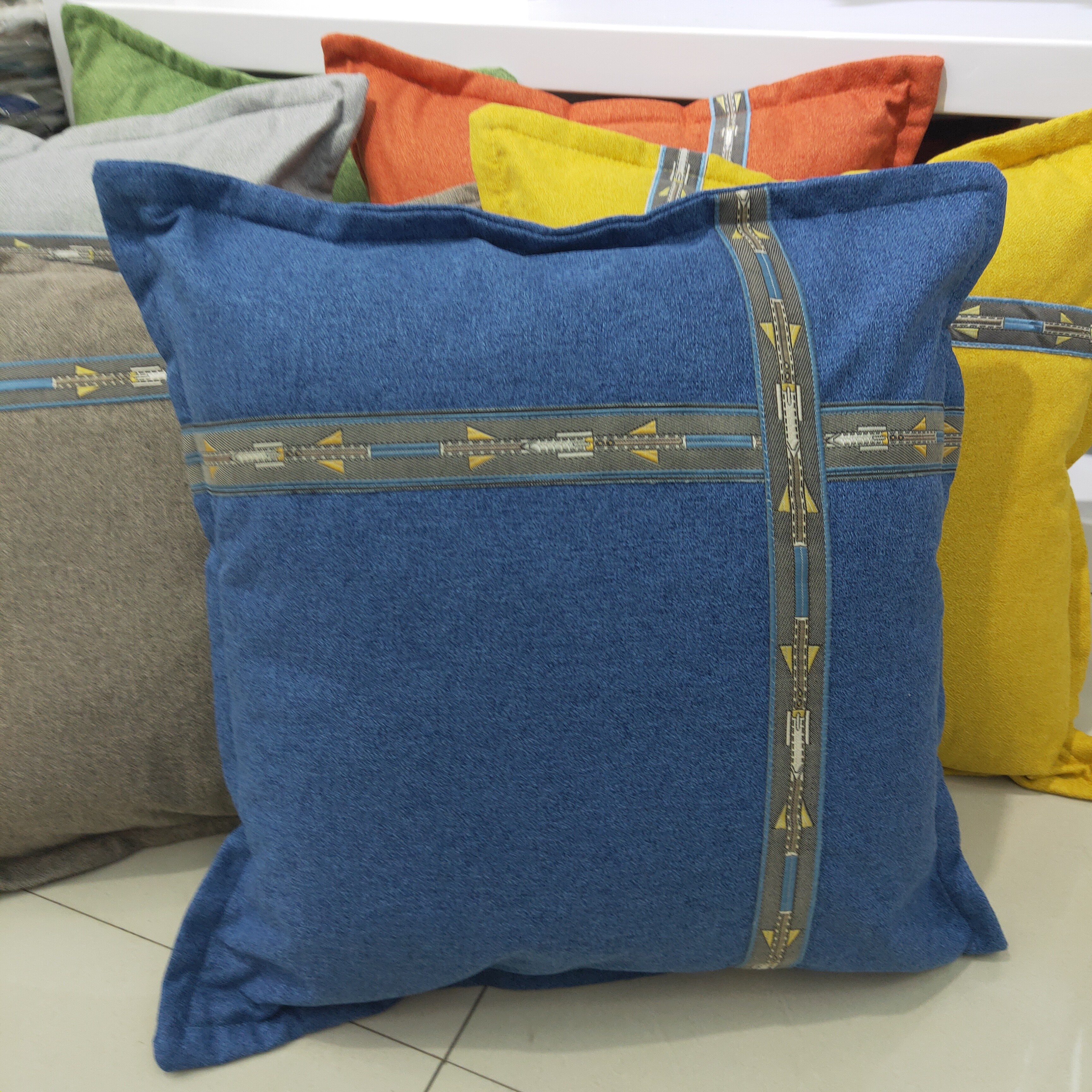 Linen British-style throw pillows, bedside sofa cushions, waist pillows, pillowcases, bed decorations, model room throw pillowcases detail image 6