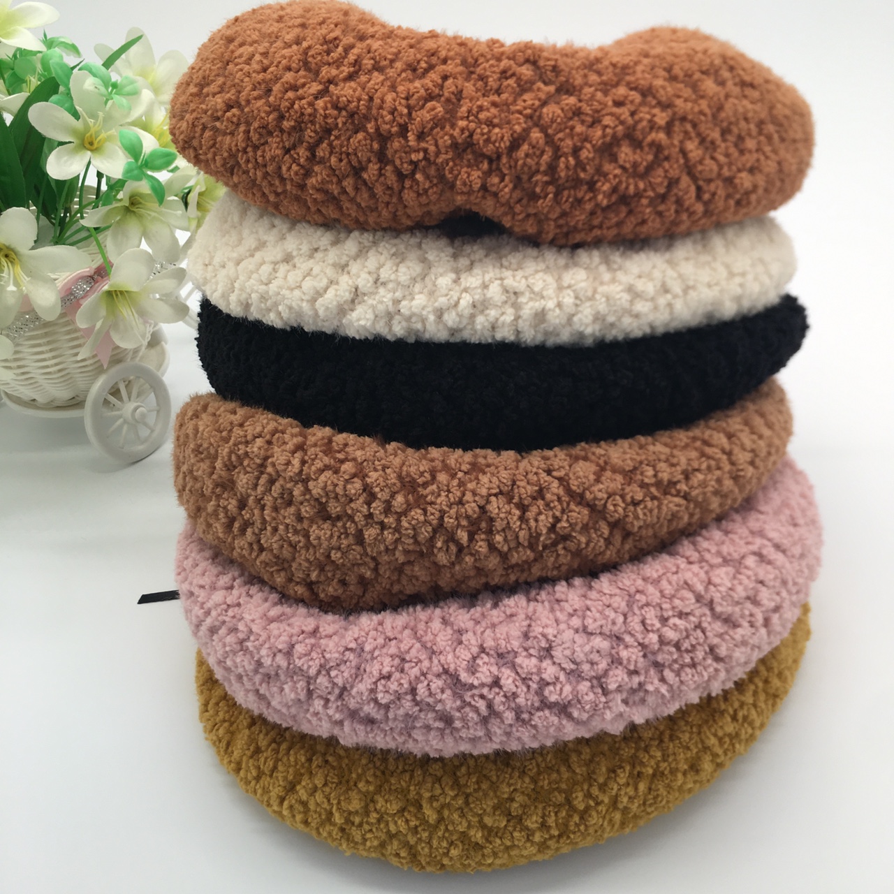 Lambskin beret, Korean style sweet and cute bud hat, retro artistic painter hat, fashionable and versatile autumn and winter hats for girls