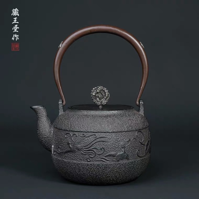 藏王堂铁壶日本原装进口铸铁南部茶壶纯手工镶银无涂层泡茶烧水壶产品图