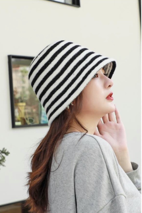 Autumn and winter women's cashmere bucket hat, Korean trendy brand, Japanese fashion, ins, face-showing, versatile wool knitted striped woolen hat details Picture