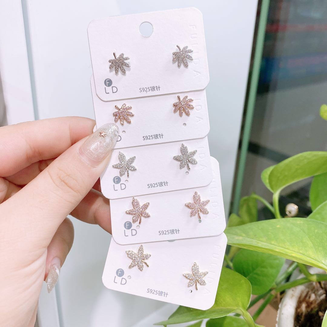 Korean version of zircon ear stud thumbnail