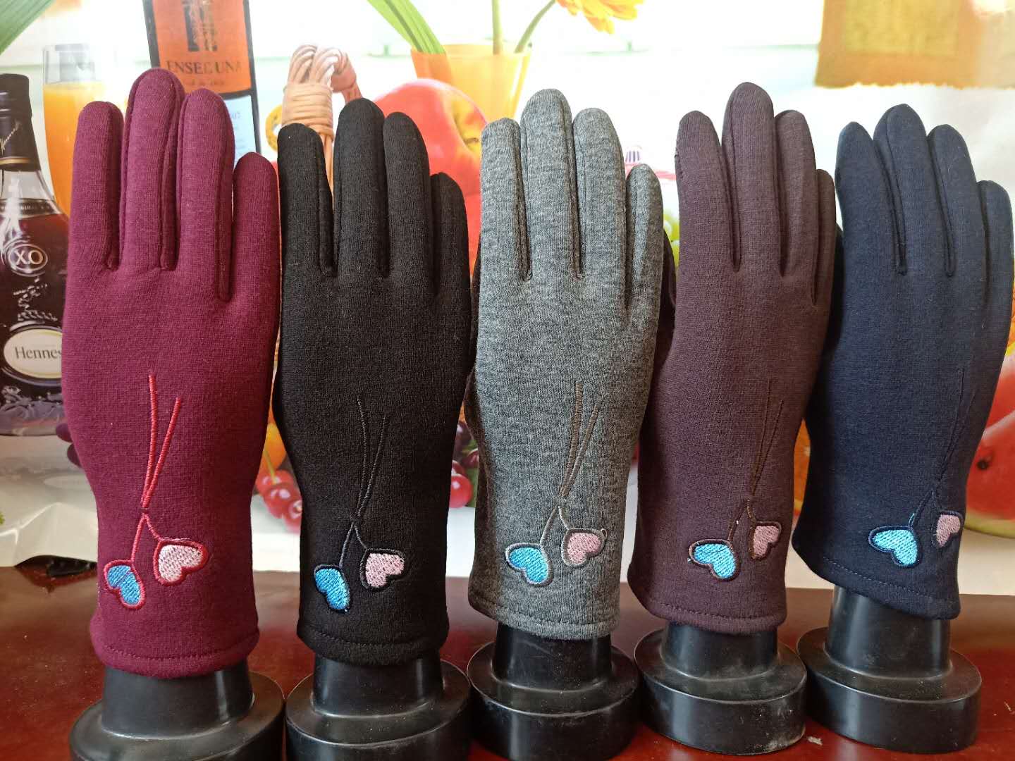 Cycling Gloves Explosive Fashion Durable Gloves Manufacturers Direct Sales Warm Gloves Styles Variety Price Negotiable 150