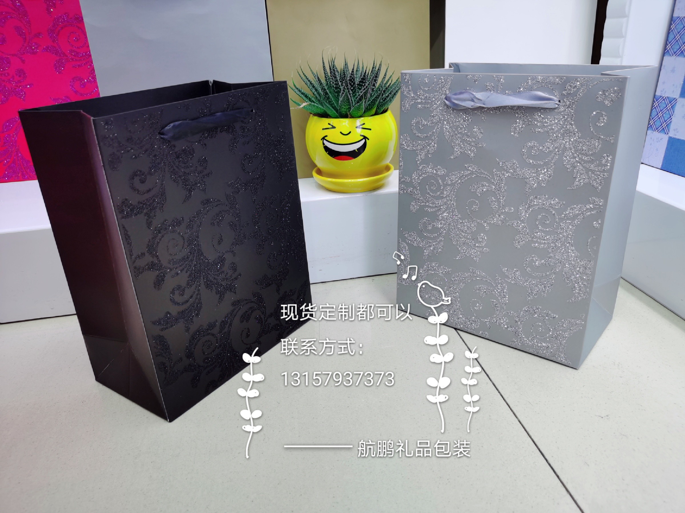 Wholesale European-style white card handbags, gift packaging bags, clothing paper bags, powder-coated gifts, gift bags pic 5