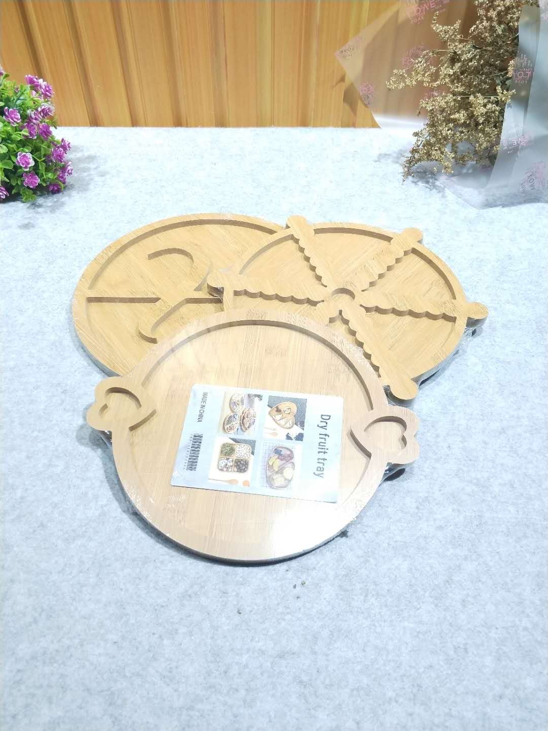 Jiehao Bamboo and Wood Factory Direct Sales 2020 New style density board fruit platters, European and American series, simple and elegant household fruit platters details Picture