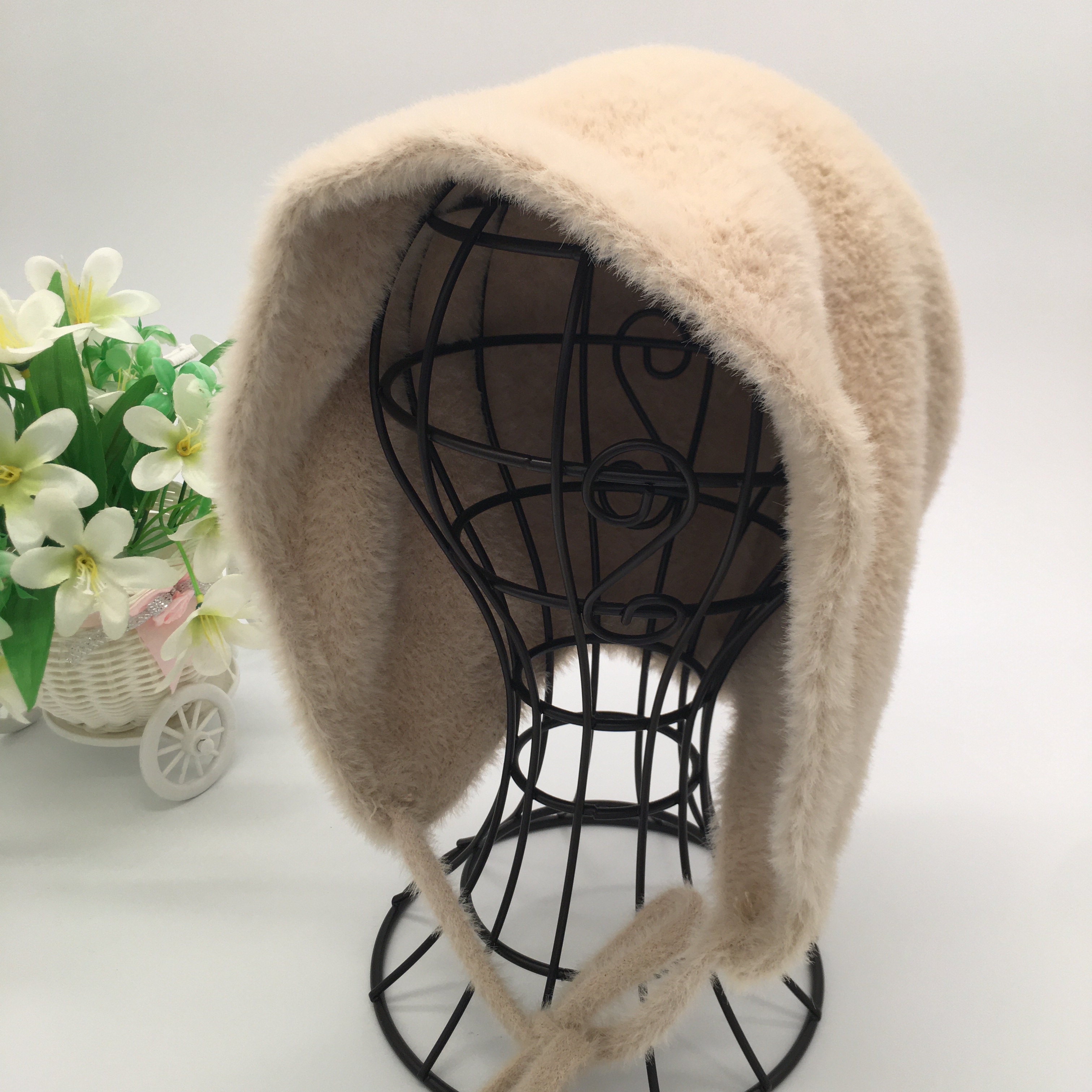 Korean-style lace-up faux mink wool autumn and winter warm hat, versatile for women, casual and cute, with a trendy headband and fleece ear-protecting hat Specification image