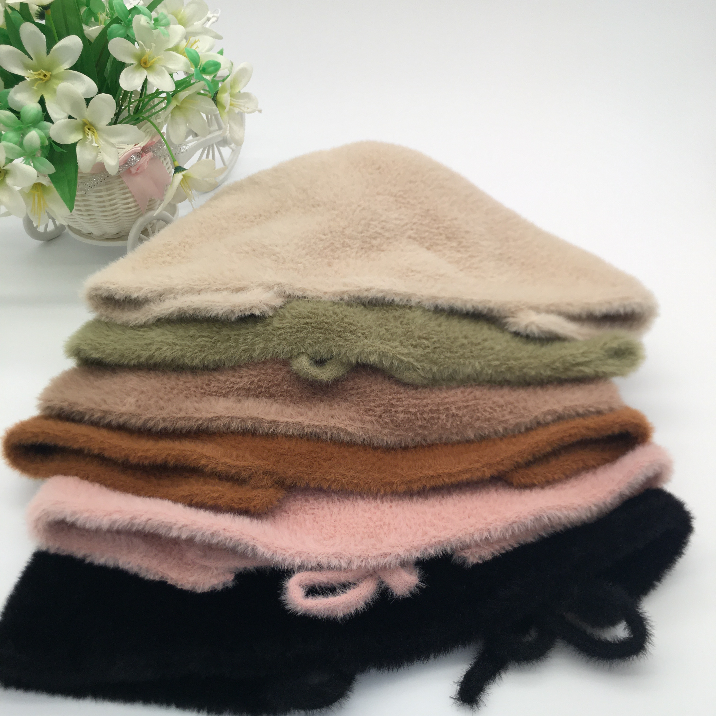 Korean-style lace-up faux mink wool autumn and winter warm hat, versatile for women, casual and cute, with a trendy headband and fleece ear-protecting hat detail image 7