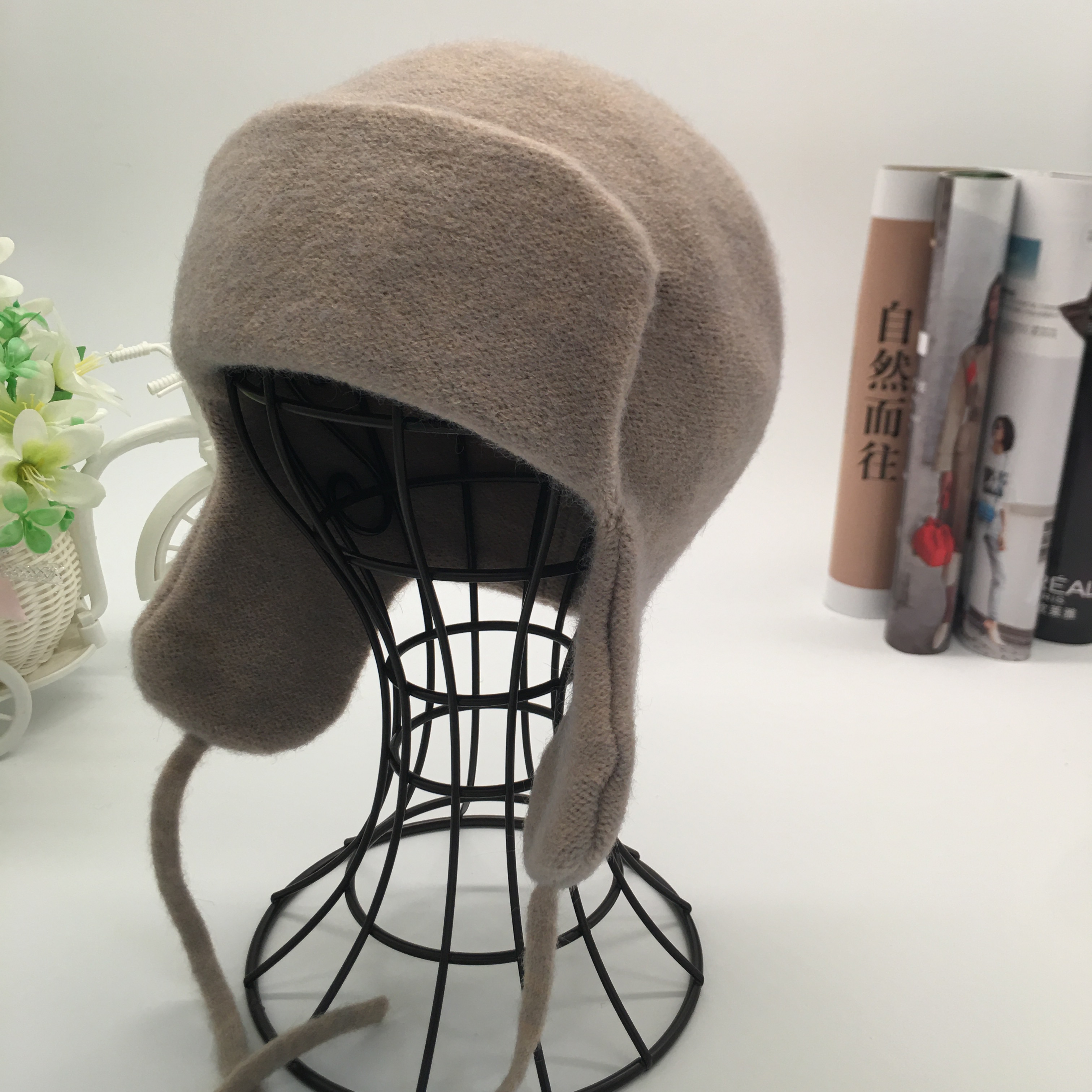 New Korean-style faux mink fur windward hats, women's ski caps for winter warmth and warmth, men's casual and versatile hats Application Scenario