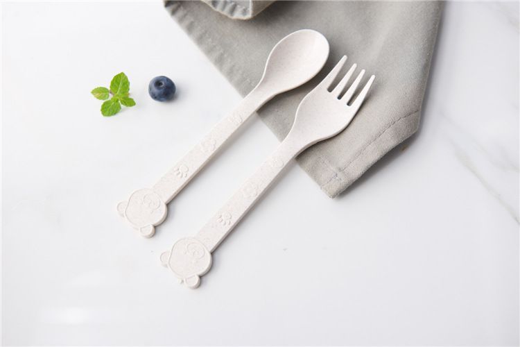 Penguin wheat straw dinner plate Application Scenario