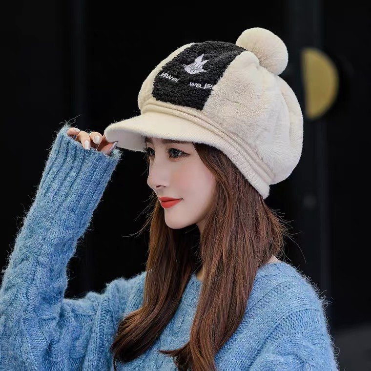 This is a cute and versatile Japanese style cap with thick and warm Korean-style plush baseball cap and octagonal cap, which are popular in autumn and winter detail image 2
