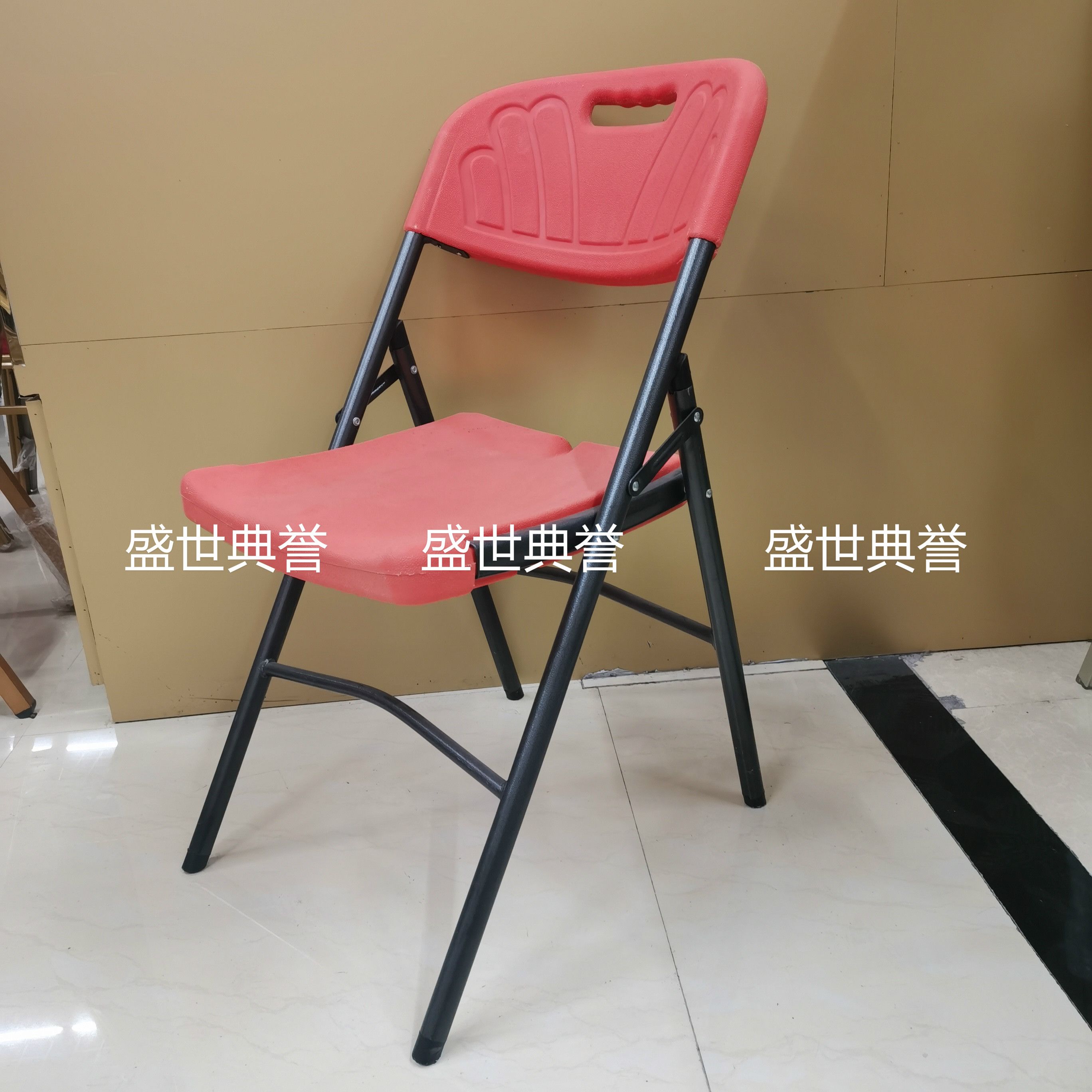 浙江外贸出口户外婚礼折叠椅中空吹塑椅子商场便携式会议椅培训椅详情图6