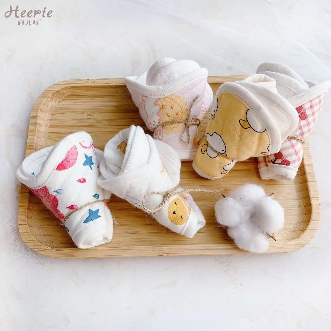 [New Autumn And Winter Recommendation: Waterproof And Warm Lovely Petal Bib]

🌱 Heer Special Designer Original Pattern
Animals, Plants, Flowers, Hand-Painted Abstract Line Painting As The Theme
🌱 Cotton Keeps You Warm Specification drawing