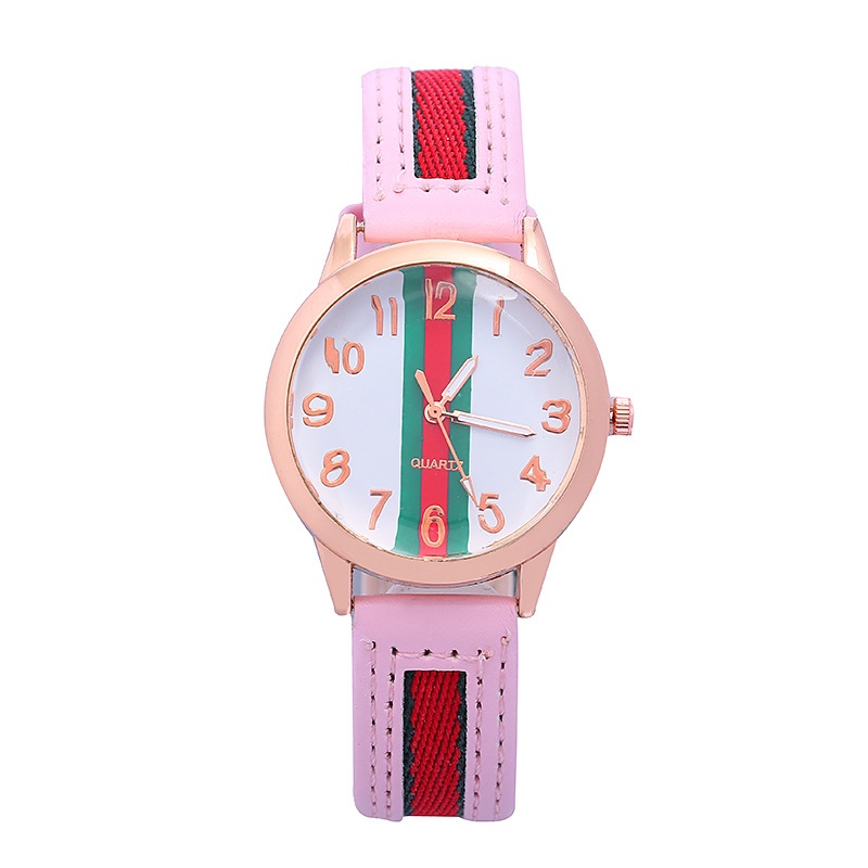 The exquisite leather strap fashion watch is versatile for ladies details Picture