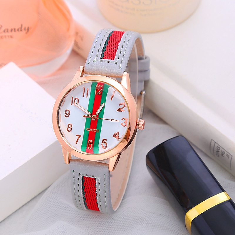 The exquisite leather strap fashion watch is versatile for ladies undefined