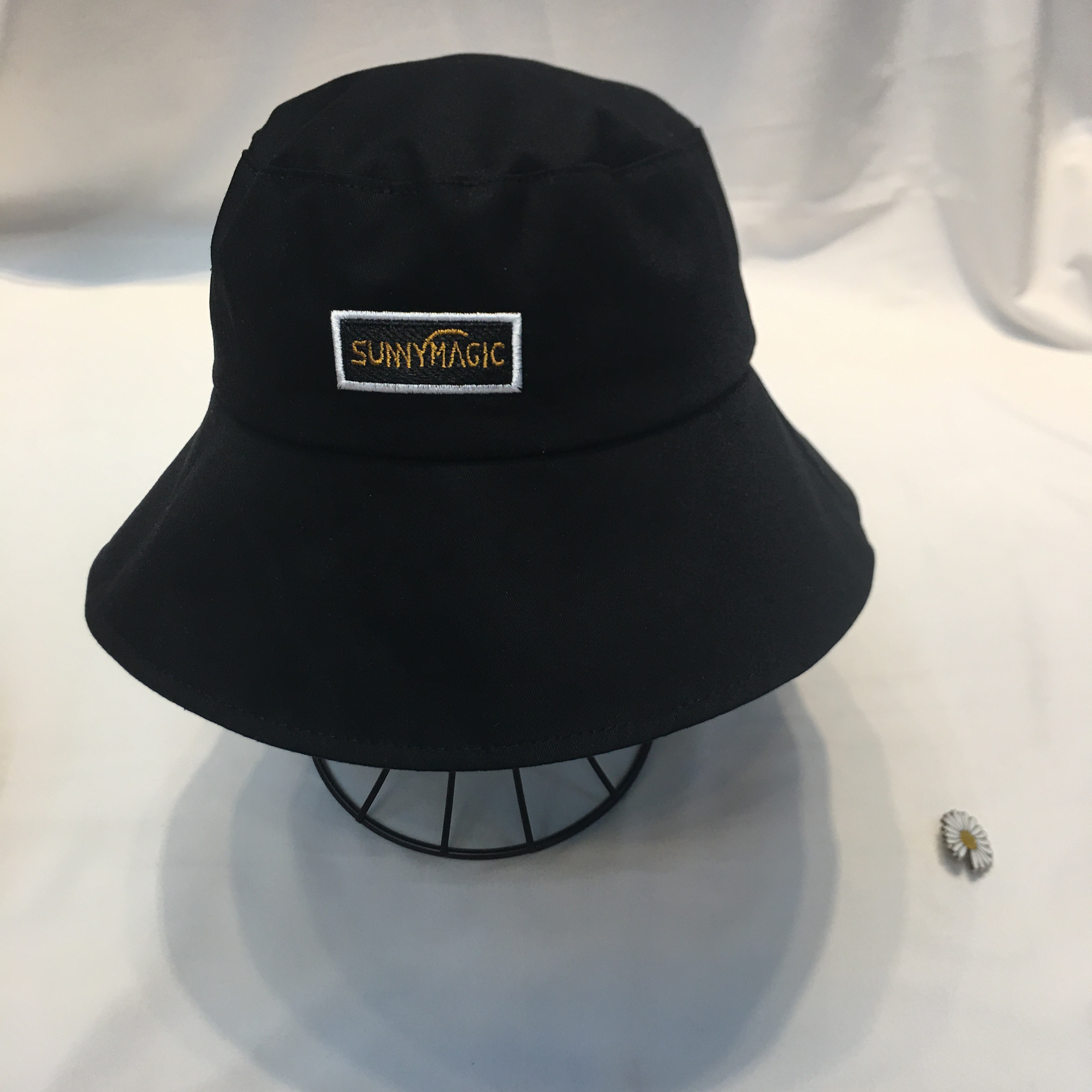 Japanese-style fisherman hats for summer, Korean-style trendy basin hats, couple hats for women, embroidered letter bucket hats, sun protection and shade hats for spring and autumn Application Scenario