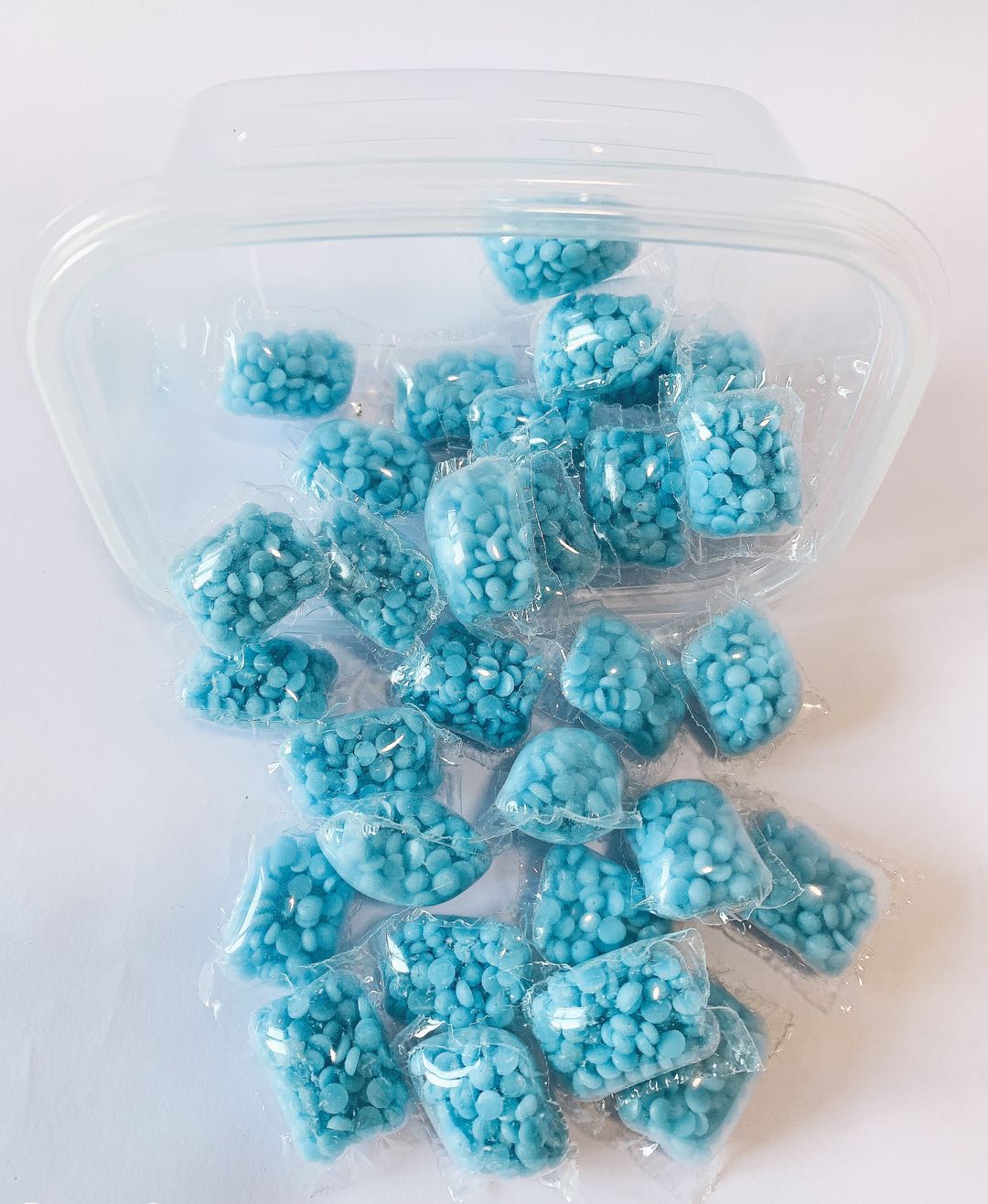 10颗盒装清新自然香型 蓝色 留香珠单颗装柔顺持久留香洗护衣香珠