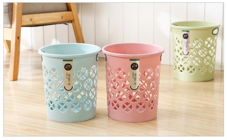 Round, durable, large-capacity household classified trash can detail image 10