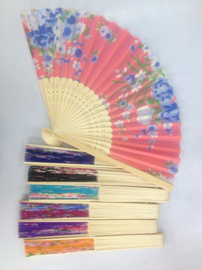 女士扇子竹子扇子厂家直销扇子