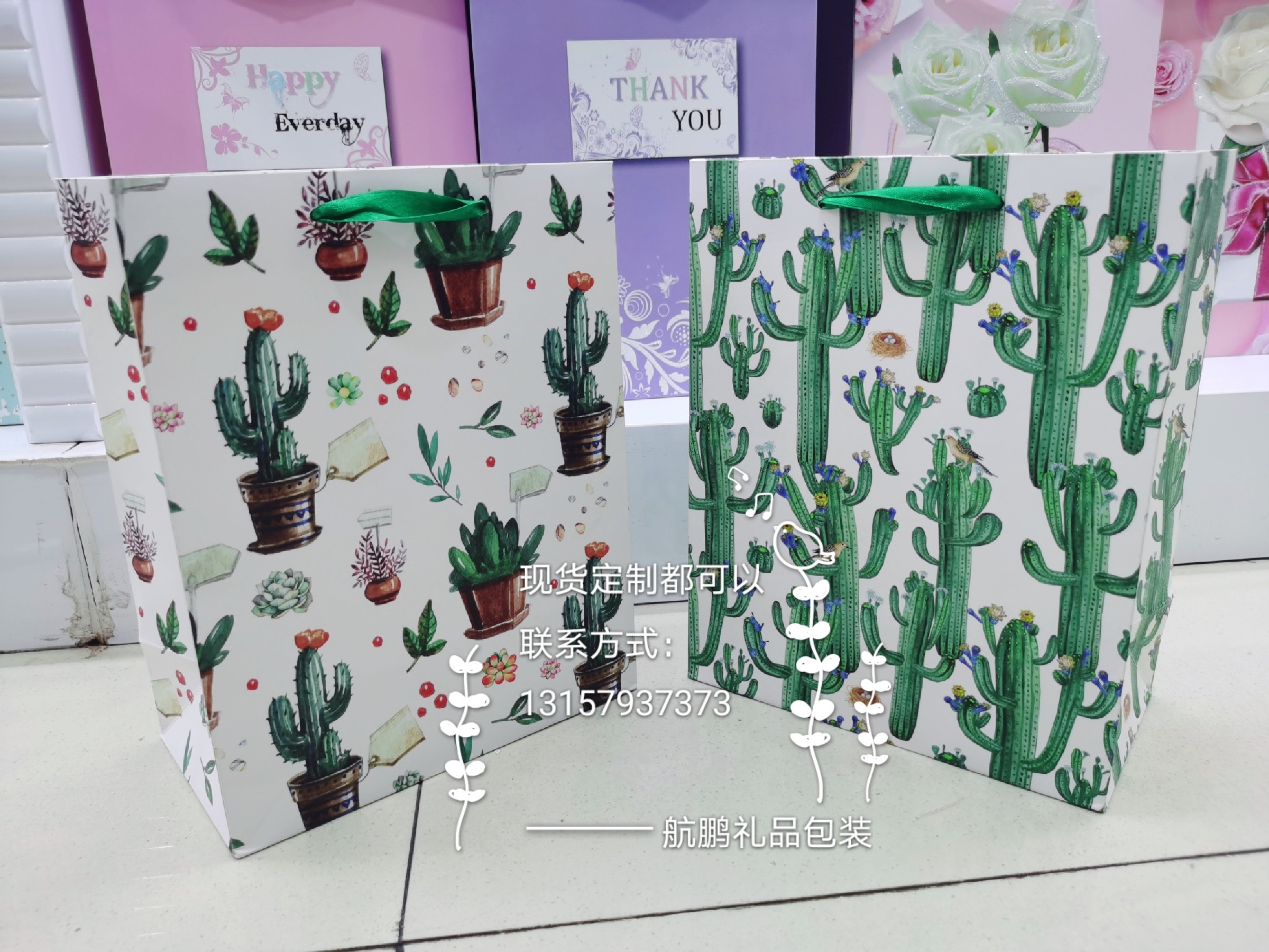 Factory in-stock hand-painted cactus gift bags, personalized white card plant potted plant hand-held bags, paper bags, custom printed logo pic 5