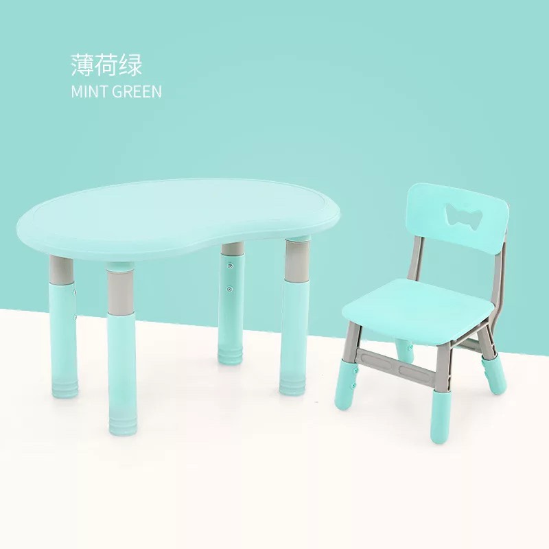 大小桌椅组合白底实物图