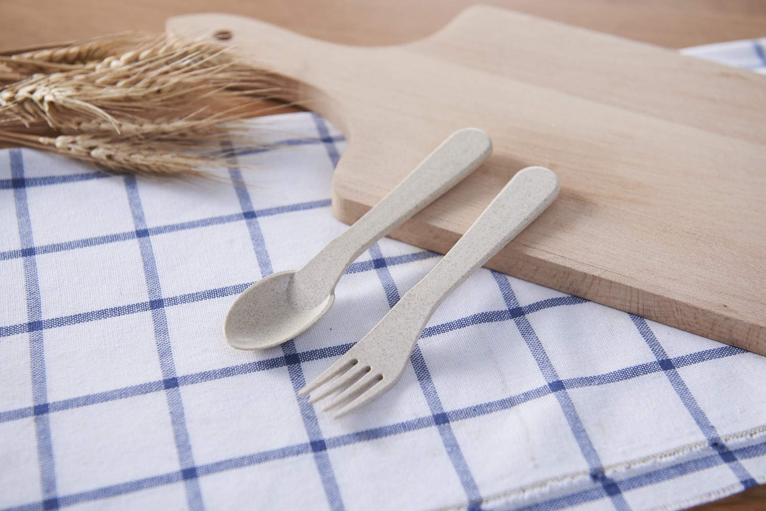 小麦秸秆儿童碗餐具套装卡通造型叉勺水果盘碗详情图2