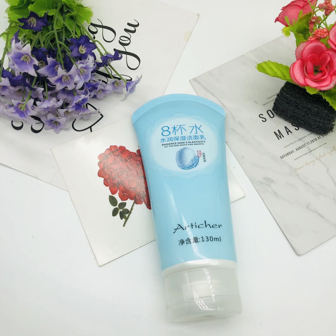 Word 8 Water Hydrating Facial Cleanser full figure