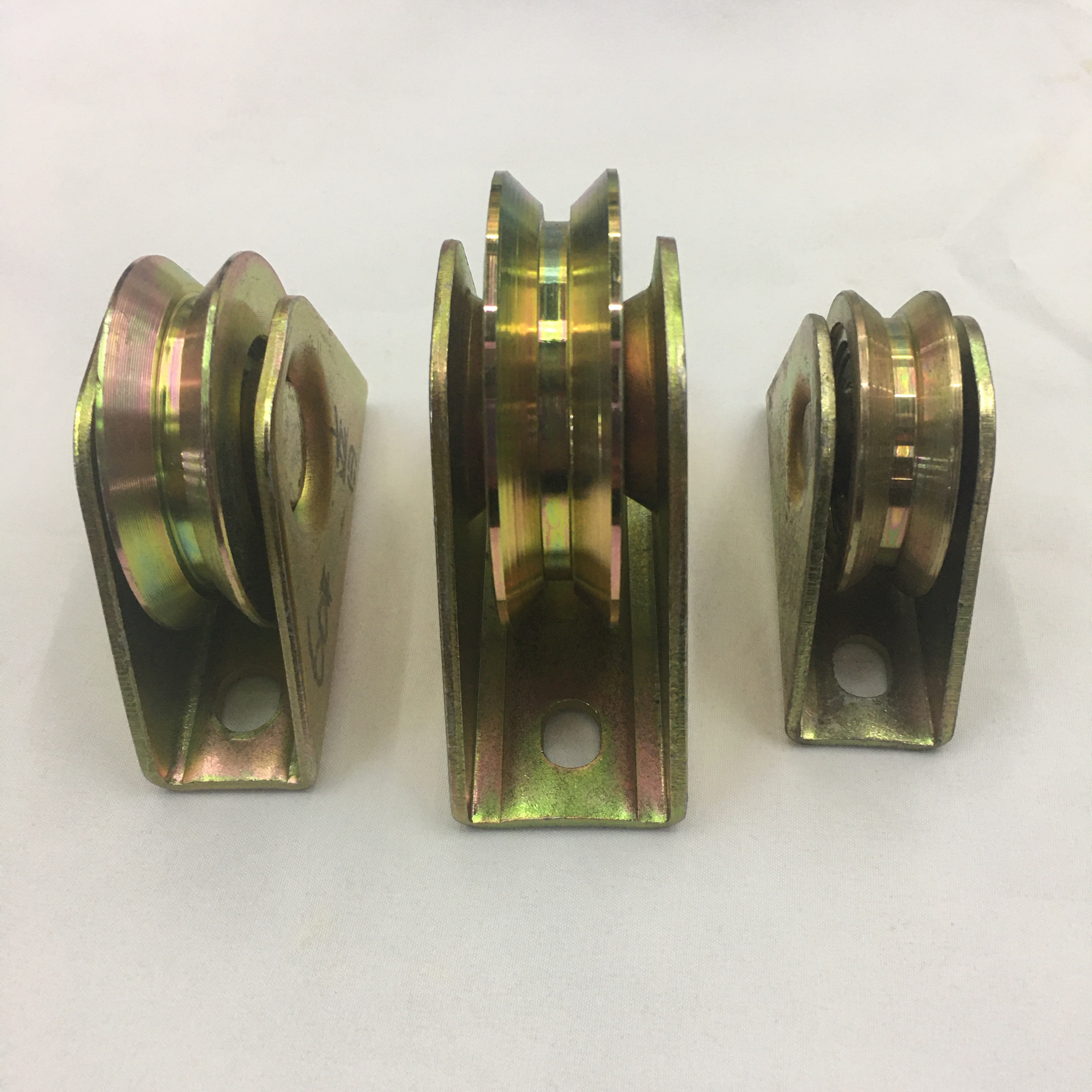 70mm 地轮白底实物图