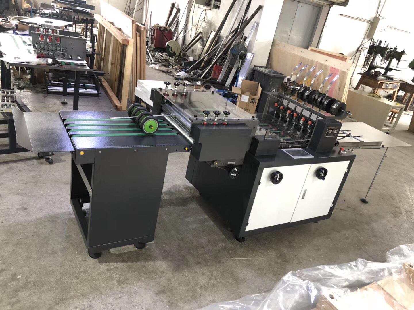 350型 450型 550型 650型 订折机白底实物图