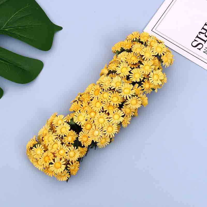 Artificial small chrysanthemums details Picture