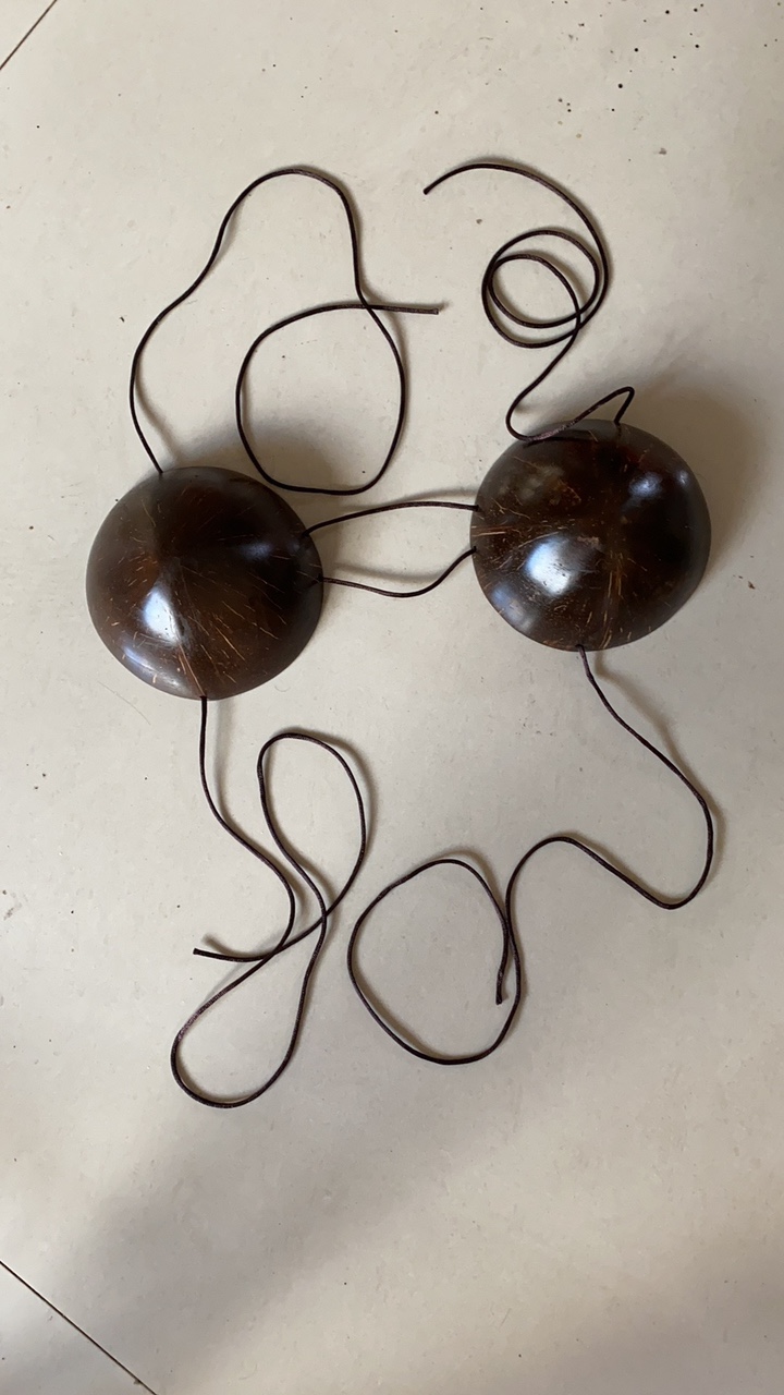 Coconut shell Bra natural Hawaiian Beach product thumbnail
