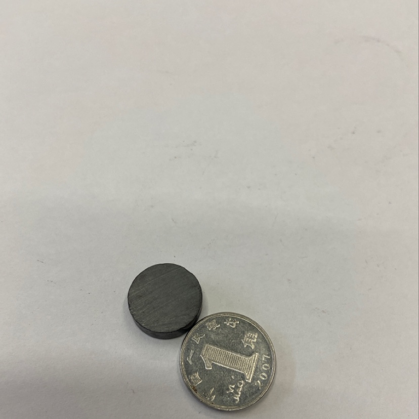 🌞黑磁铁氧体圆片直径15mm厚度4mm（本店专业生产各种规格磁铁欢迎咨询）