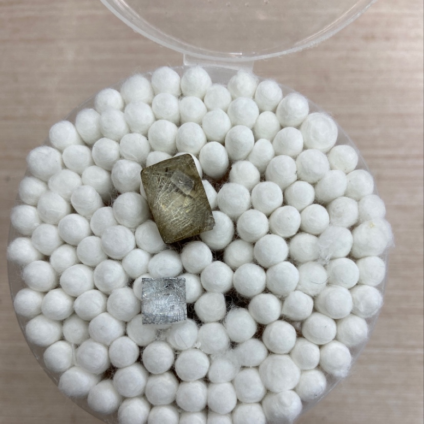 Factory direct sales of silk net square 8 earrings, hair accessories, DIY Boton accessories Specification image