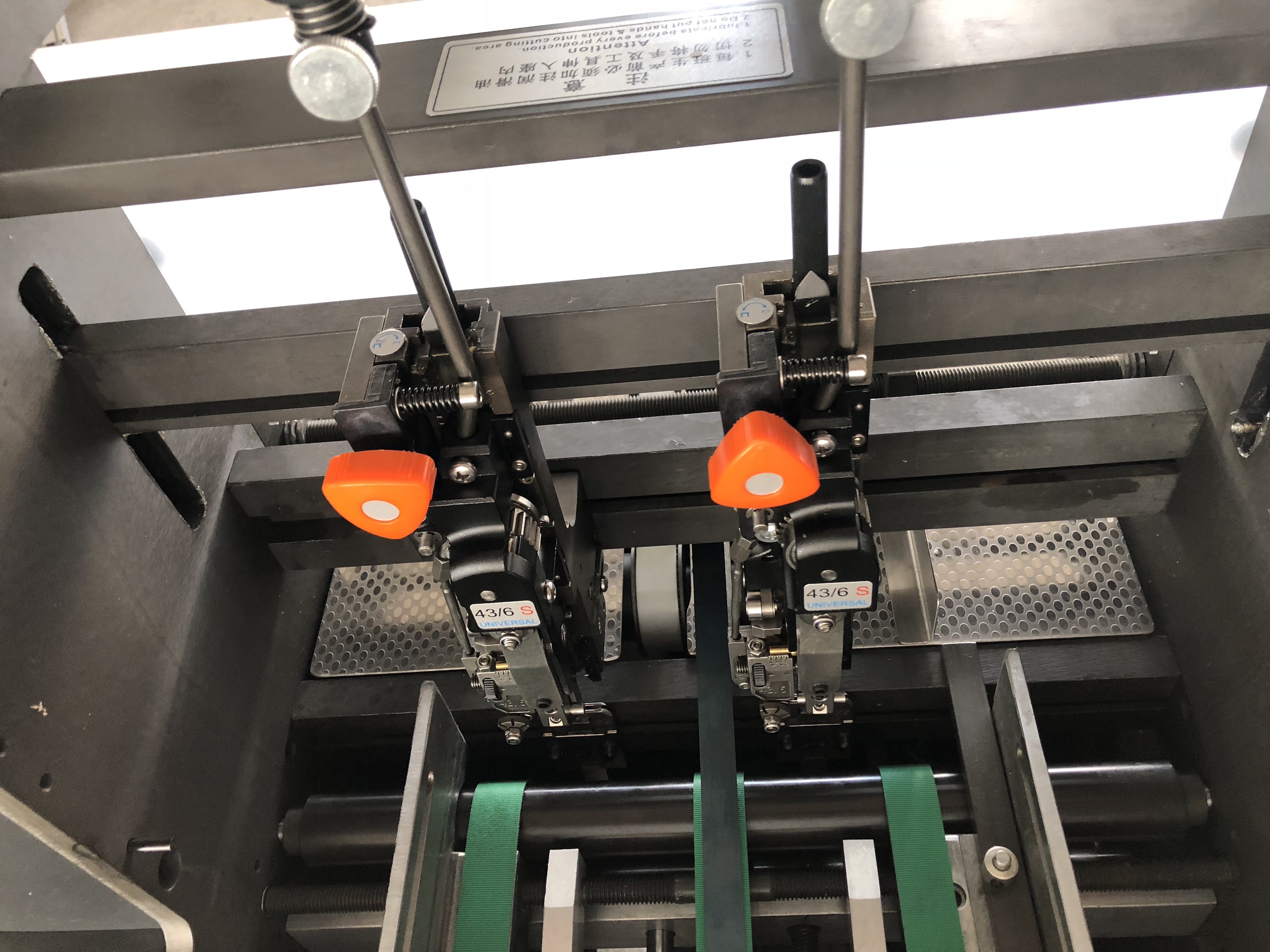 350型 450型 550型 650型 订折机详情图8