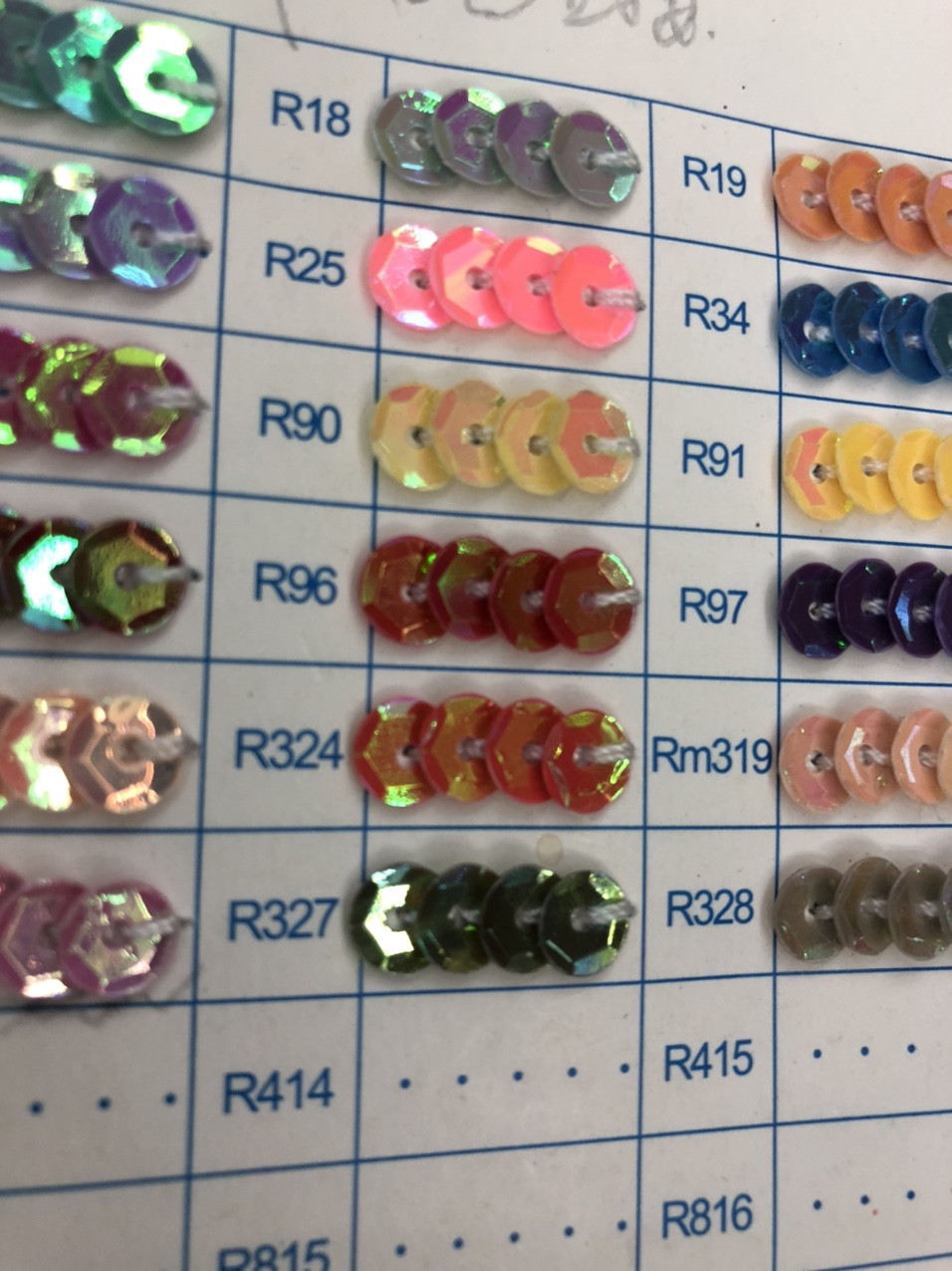 订做各款式多种颜色亮片