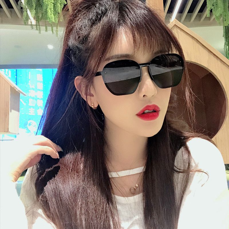 2020 New fashion retro large frame sunglasses, tea piece, leopard print frame, polygonal driving sunglasses, trend 9912 thumbnail