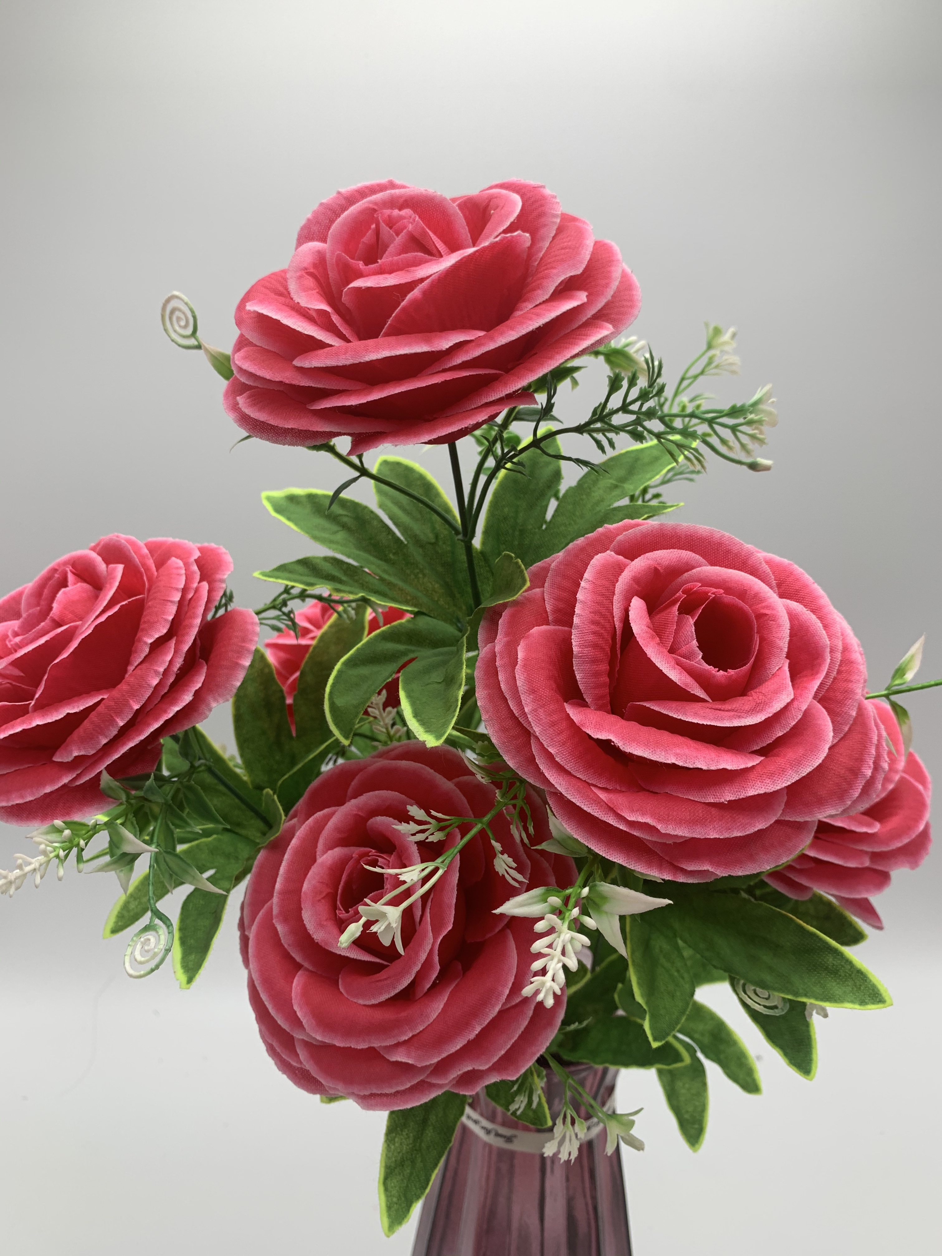 Seven golden roses details Picture