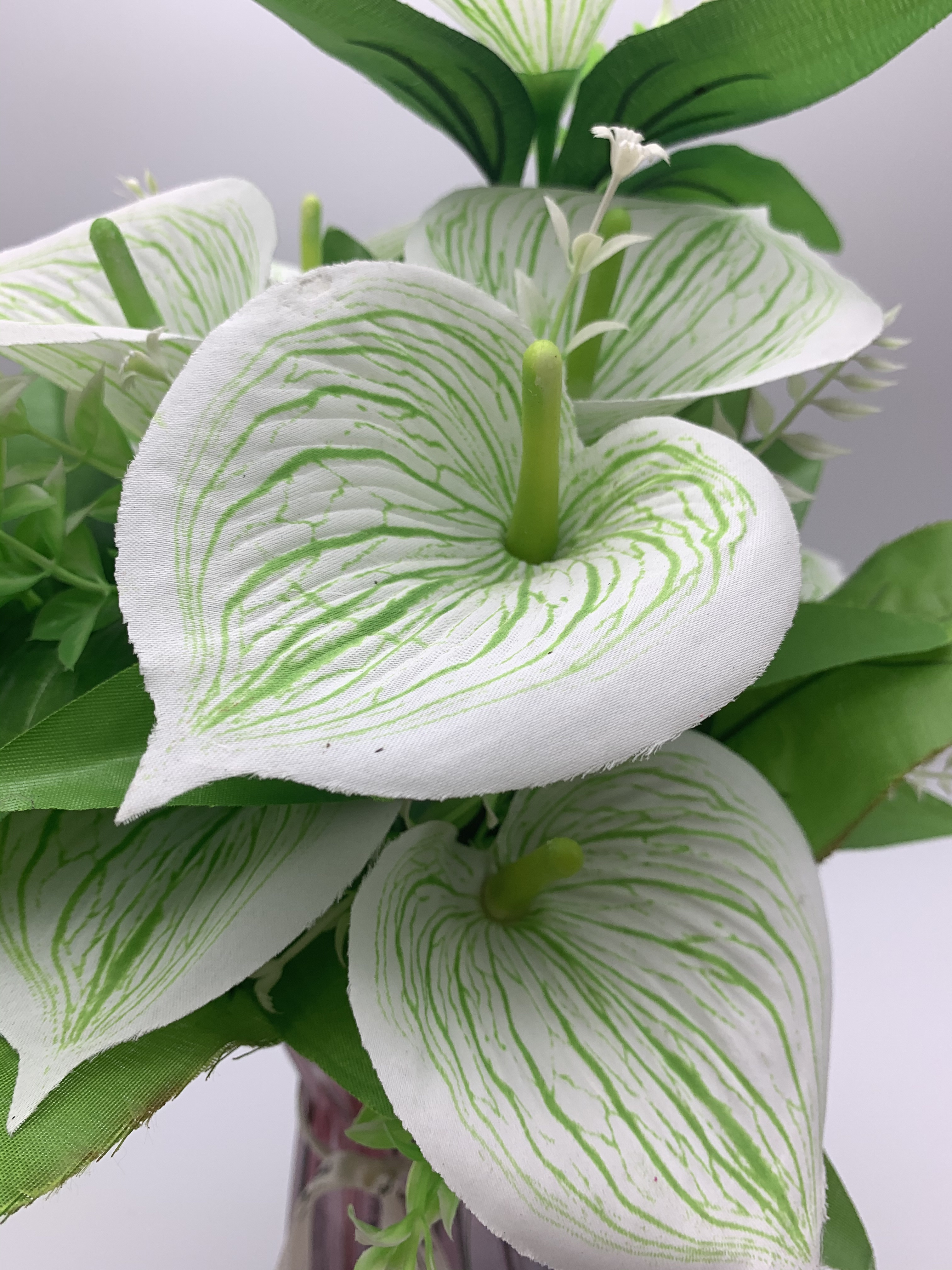12 silk-screened round calla lilies details Picture