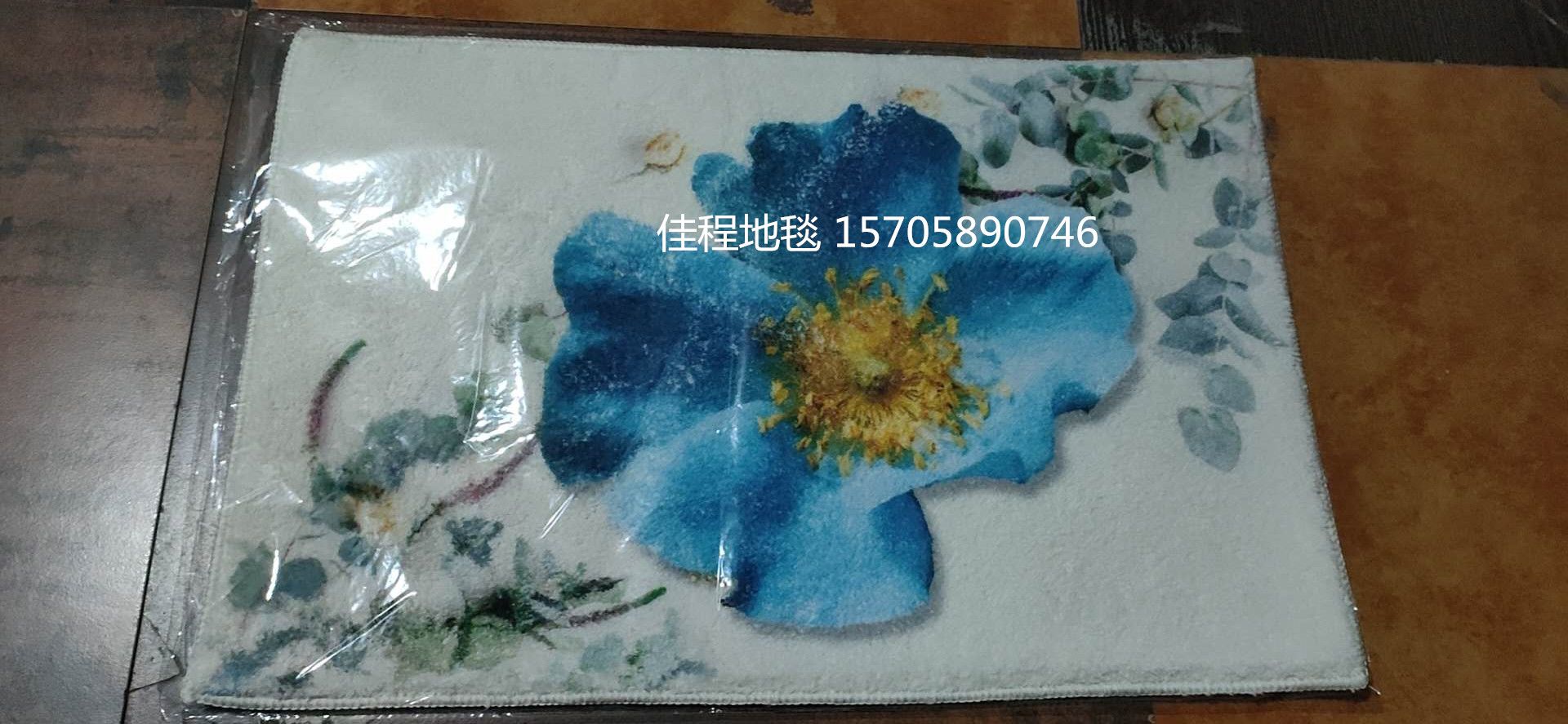 The new faux cashmere printed floor mat, cartoon animal mat, anti-slip mat, faux cashmere foot mat and household mat are of good quality Application Scenario