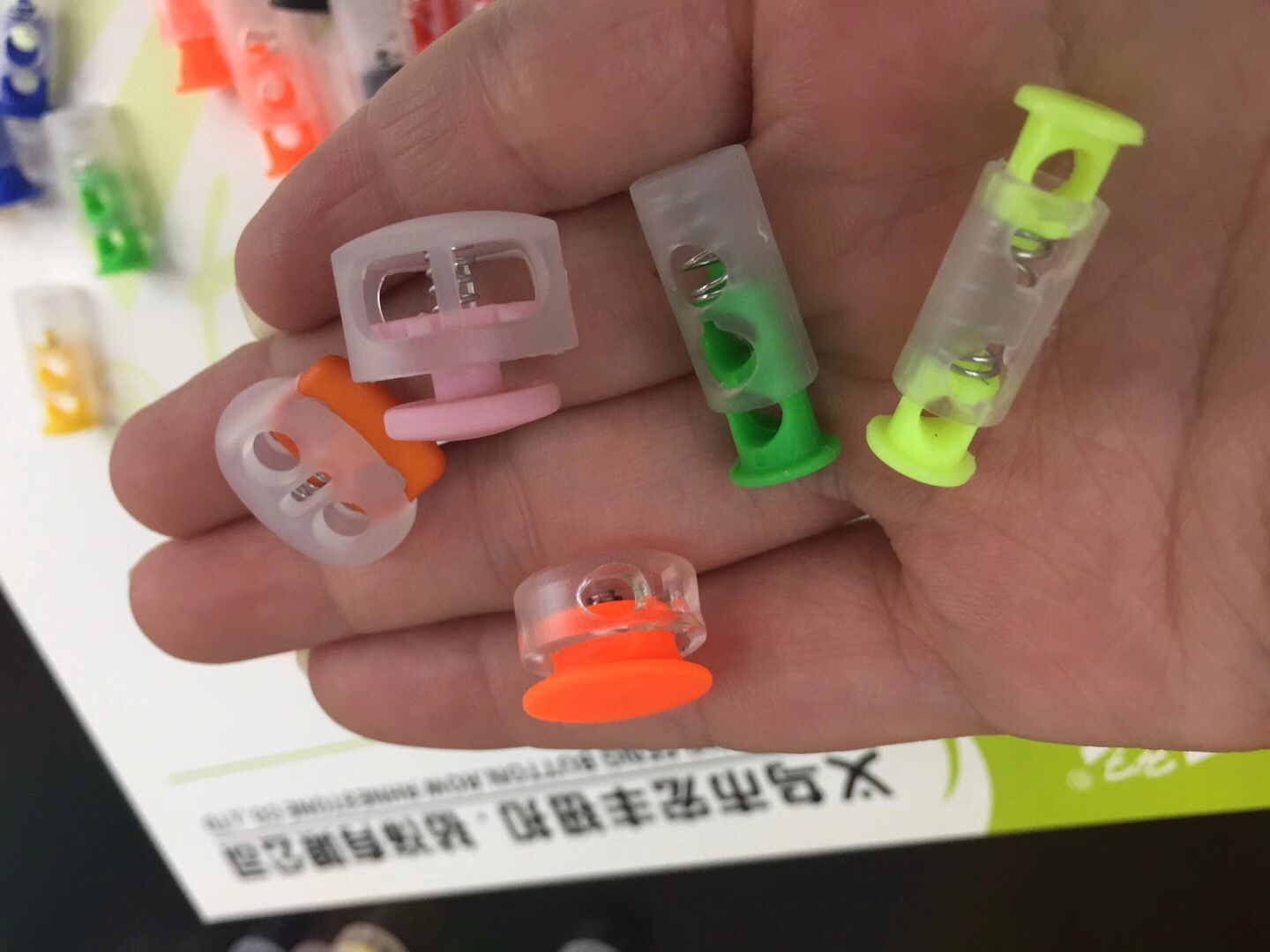 帽子卡扣弹簧扣双色弹簧扣彩色弹簧扣彩虹弹簧扣详情图7