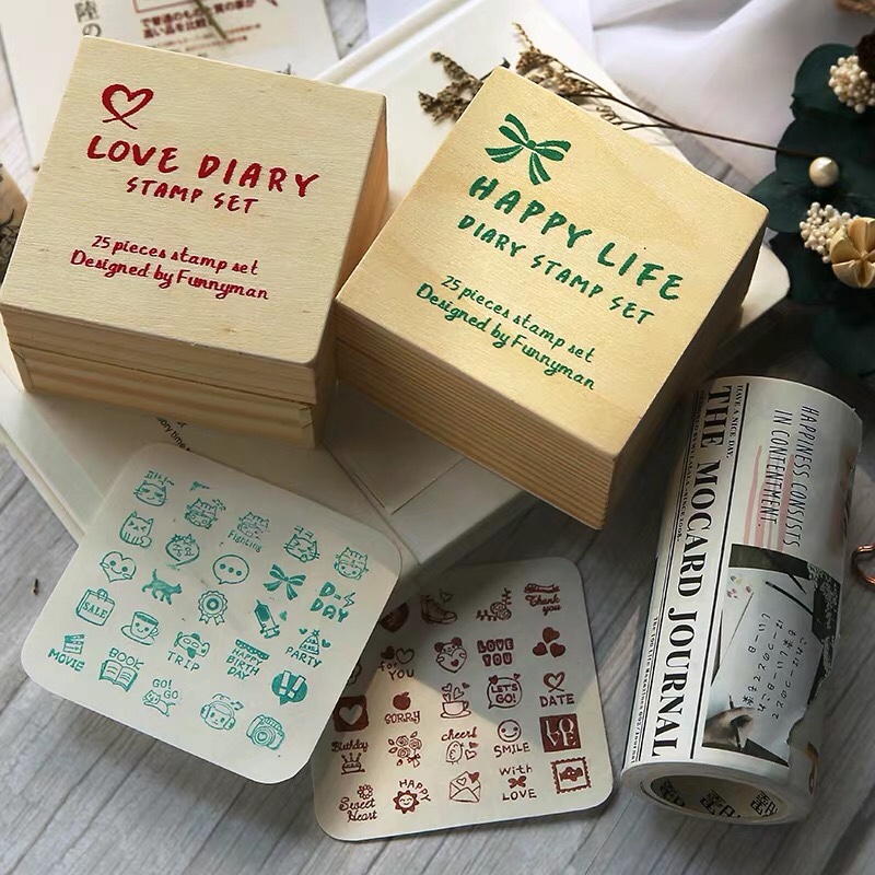A set of cartoon hand-held diaries, wooden children's and Japanese-style cute and fresh stamps, and diary boxes